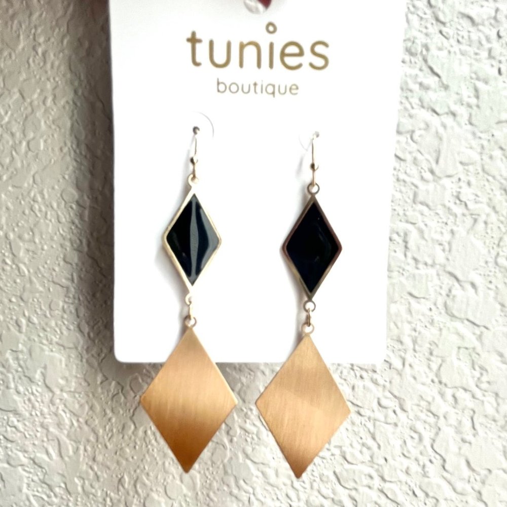 Black and Gold Earring